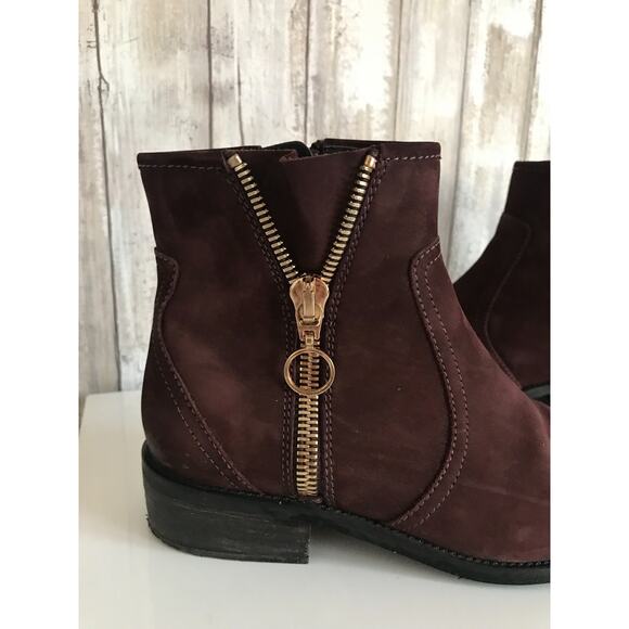 Steve Madden Chances Mixed Media Heels Suede Burgundy Ankle Boots Shoes 7 - Picture 2 of 9